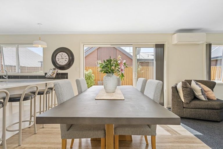 Photo of property in 9 Clifford Close, Leamington, Cambridge, 3432