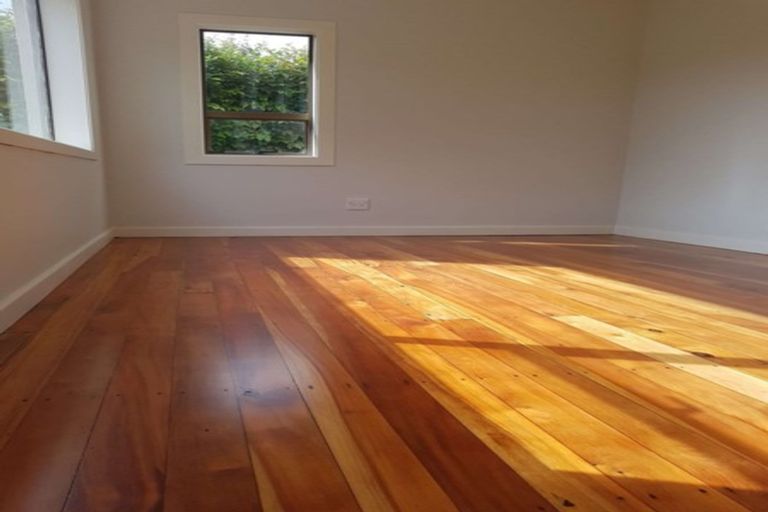 Photo of property in 37 Pakuranga Road, Pakuranga, Auckland, 2010