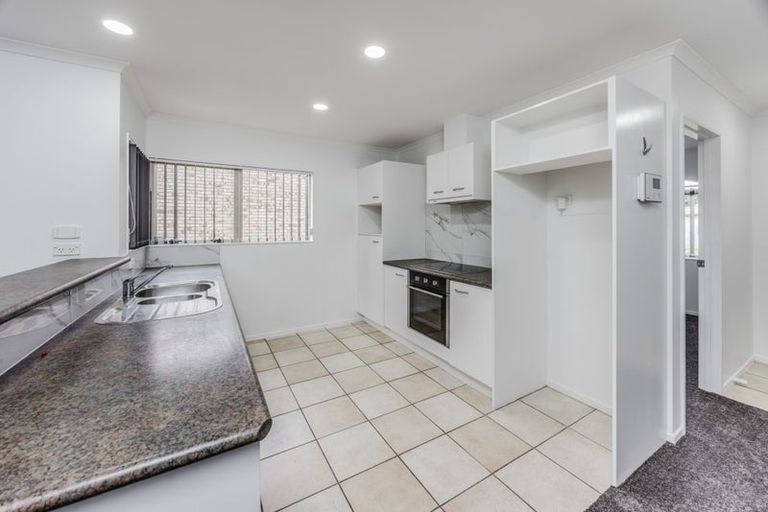 Photo of property in 9 Ashmere Lane, Weymouth, Auckland, 2103