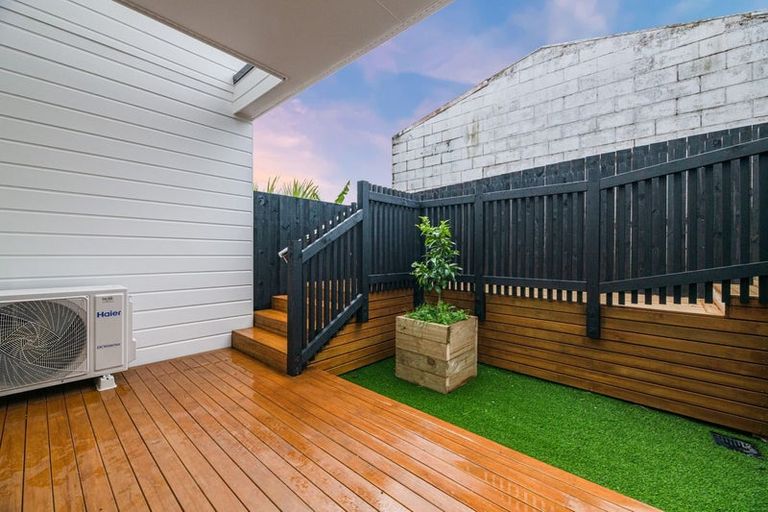 Photo of property in 5/29 Tudor Road, Henderson, Auckland, 0610