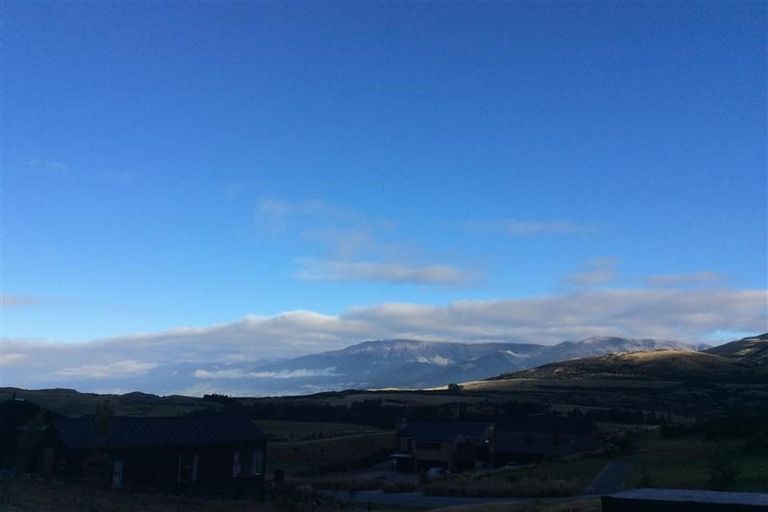 Photo of property in 10 Ellesmere Avenue, Jacks Point, Queenstown, 9371