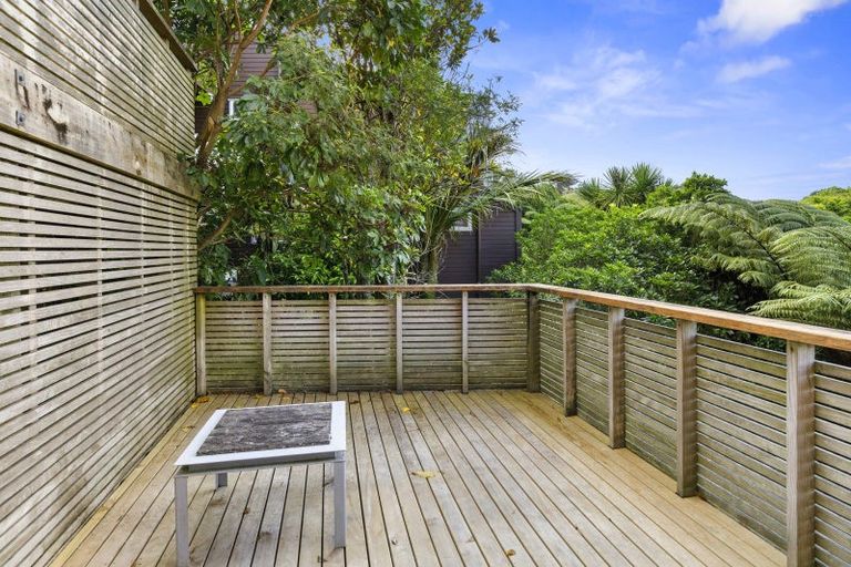 Photo of property in 12-12a Maungaraki Road, Korokoro, Lower Hutt, 5012