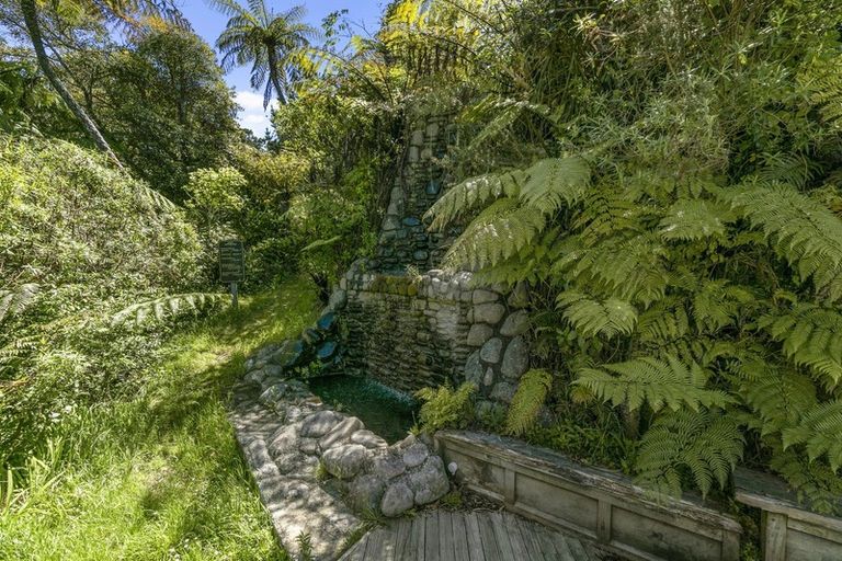 Photo of property in 345 Hebden Crescent, Kelson, Lower Hutt, 5010