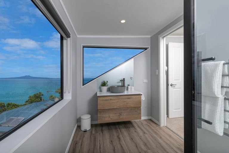 Photo of property in 15 East Avenue, Manly, Whangaparaoa, 0930