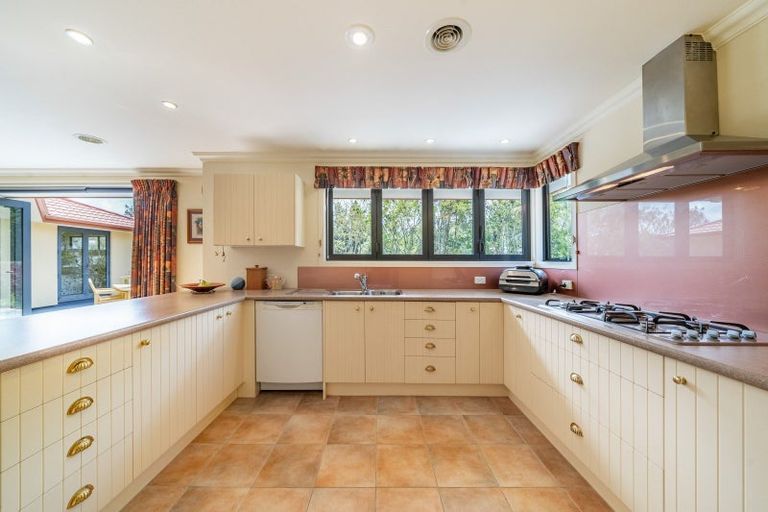 Photo of property in 9 Marua Palm Grove, Timberlea, Upper Hutt, 5018