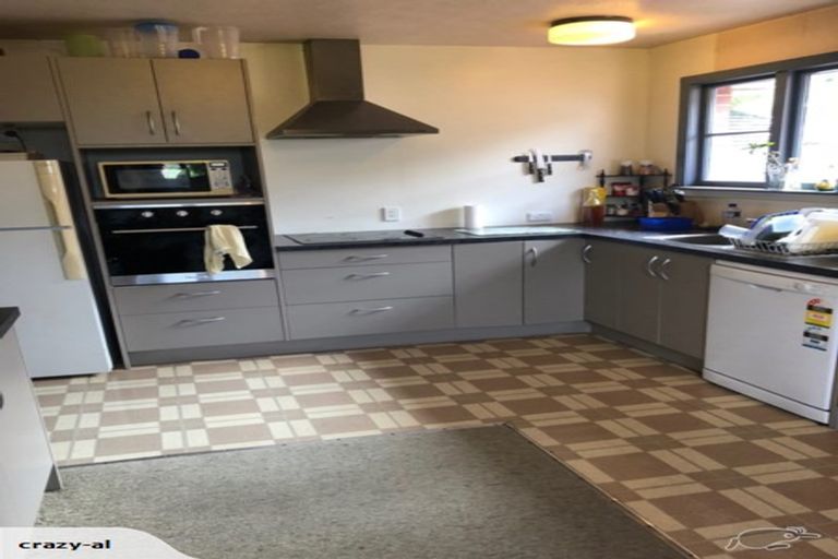 Photo of property in 11 Solway Avenue, Ilam, Christchurch, 8041