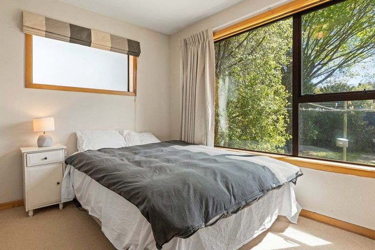 Photo of property in 160 Kendal Avenue, Burnside, Christchurch, 8053