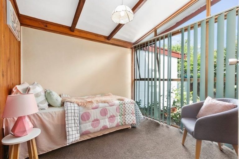 Photo of property in 1/29 Heron Place, Pakuranga Heights, Auckland, 2010