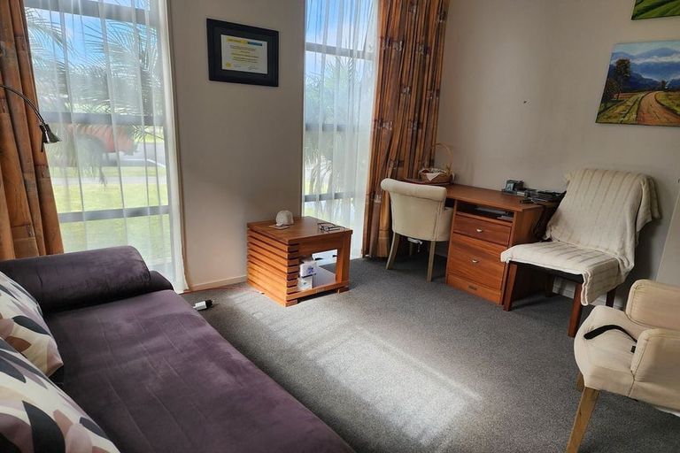 Photo of property in 14a Baverstock Road, Flat Bush, Auckland, 2016