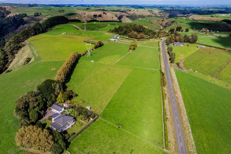Photo of property in 724 Ararata Road, Ararata, Hawera, 4674