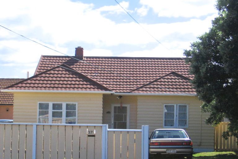 Photo of property in 27 The Quadrant, Miramar, Wellington, 6022