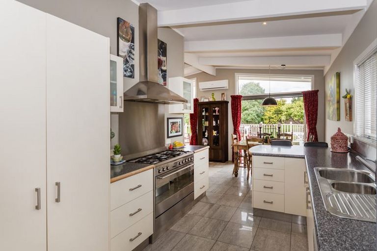 Photo of property in 27 Magnolia Avenue, Opaheke, Papakura, 2113