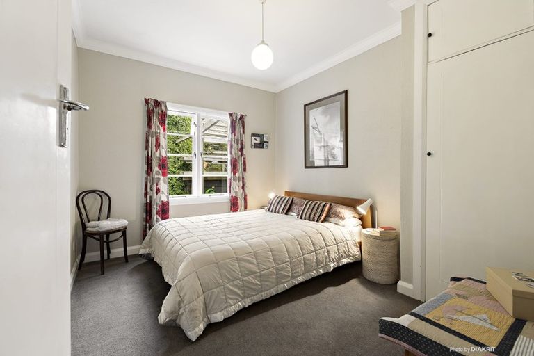 Photo of property in 49 Cavendish Square, Strathmore Park, Wellington, 6022