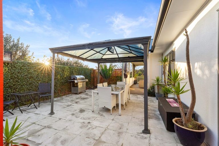 Photo of property in 2 Thornlea Drive, Welcome Bay, Tauranga, 3112