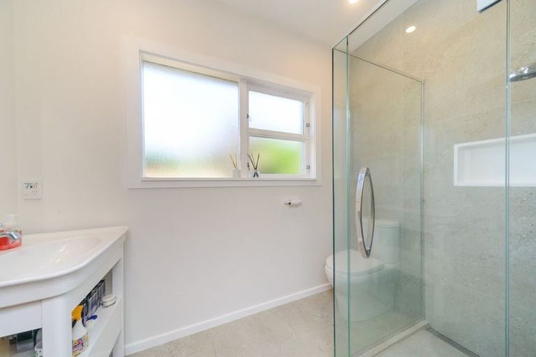 Photo of property in 12 Innes Place, Roslyn, Palmerston North, 4414