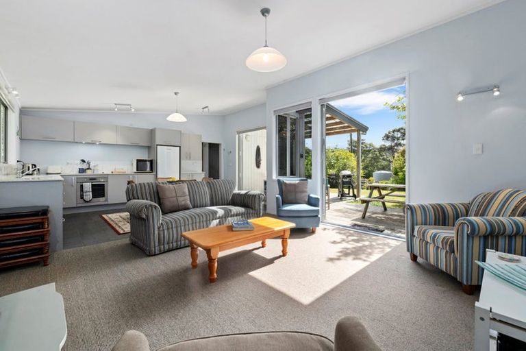 Photo of property in 105 Bays Road, Orere Point, 2585