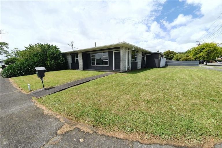 Photo of property in 11 Bruce Place, Highbury, Palmerston North, 4412