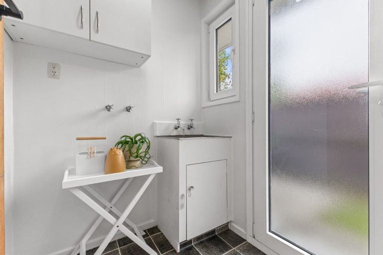 Photo of property in 2/77 Denise Crescent, Hornby, Christchurch, 8042