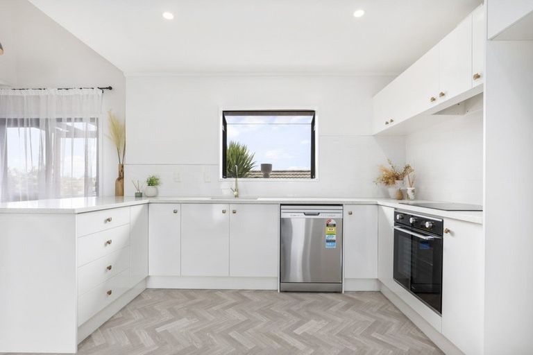 Photo of property in 4 Leyton Place, Nawton, Hamilton, 3200