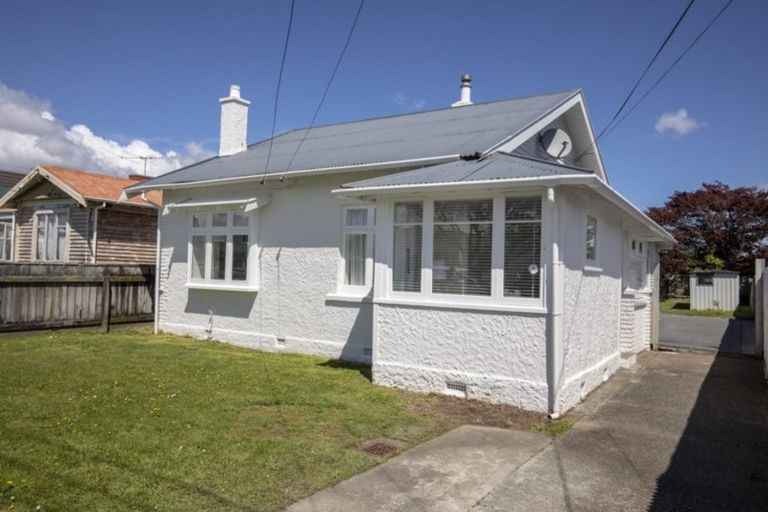 Photo of property in 2 Pilmuir Street, Hutt Central, Lower Hutt, 5010