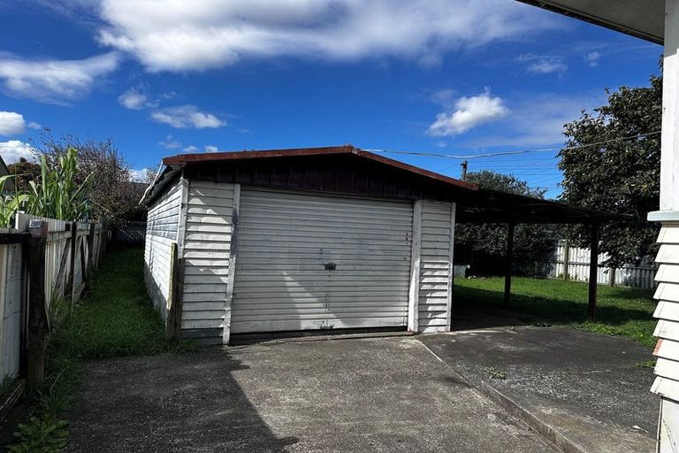 Photo of property in 49 Whitley Crescent, Otara, Auckland, 2023