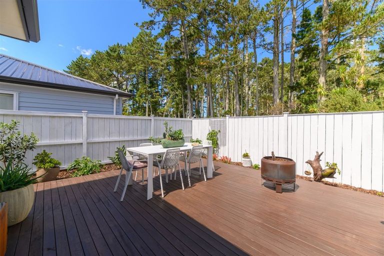 Photo of property in 26 Konoba Avenue, Kumeu, 0810