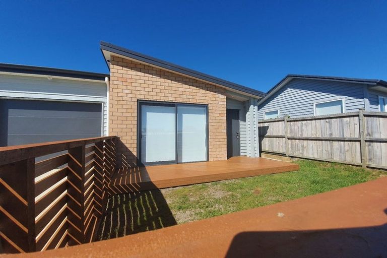 Photo of property in 12 Percheron Road, Pukekohe, 2120