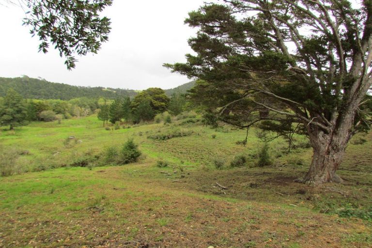 Photo of property in 240 Pukeatua Road, Maungatapere, Whangarei, 0179