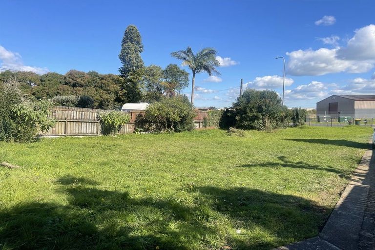 Photo of property in 228 Dominion Road, Red Hill, Papakura, 2110