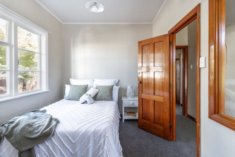 Photo of property in 82 Latham Street, Marewa, Napier, 4110