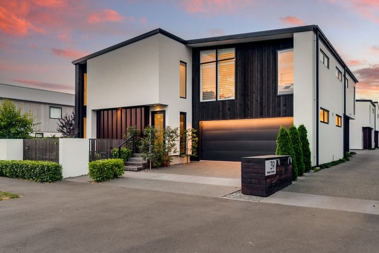 Photo of property in 1/39 Webb Street, St Albans, Christchurch, 8014