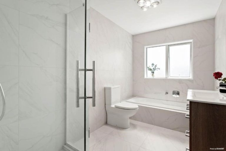 Photo of property in 109 Kowhai Road, Mairangi Bay, Auckland, 0630