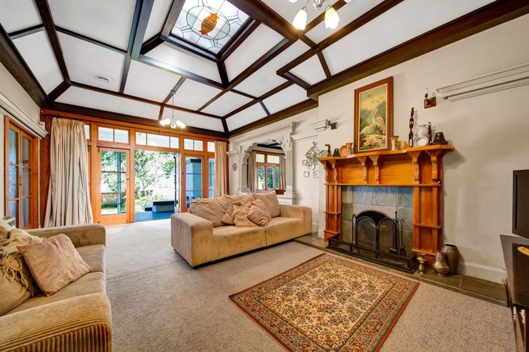 Photo of property in 7 Albion Street, Hawera, 4610