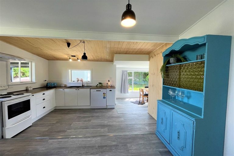 Photo of property in 11 Noble Street, Owaka, 9585