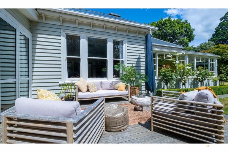 Photo of property in 22 Mckenzie Street, Geraldine, 7930