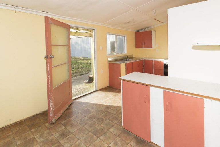 Photo of property in 210 Rehutai Road, Baylys Beach, Dargaville, 0377