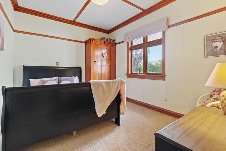 Photo of property in 121 North Manakau Road, Manakau, 5573