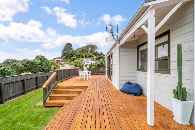 Photo of property in 86 Mercury Way, Whitby, Porirua, 5024