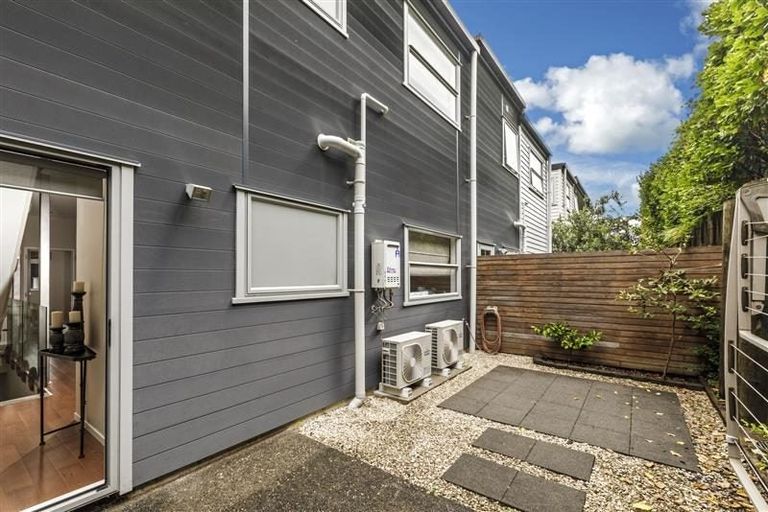 Photo of property in Wilk Heights, 10/8 Wilk Lane, Browns Bay, Auckland, 0630