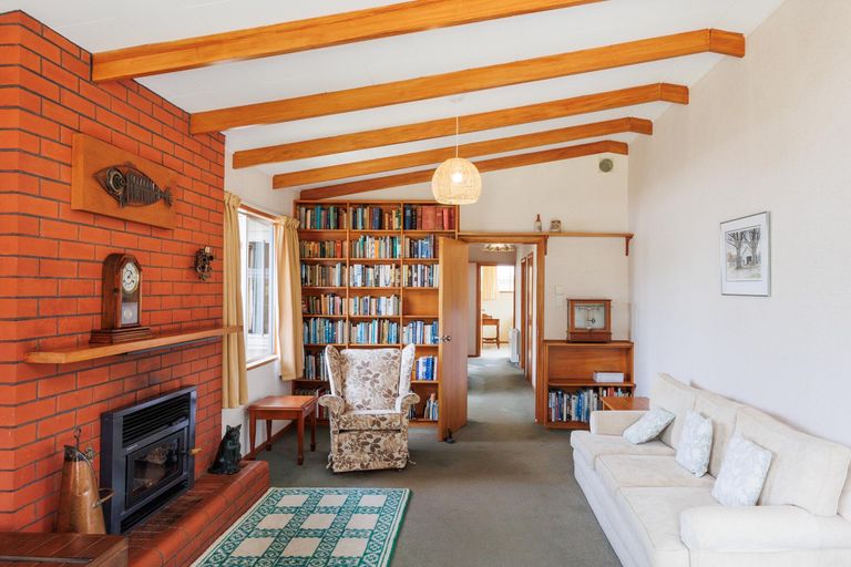 Photo of property in 31 Henare Street, West End, Palmerston North, 4412