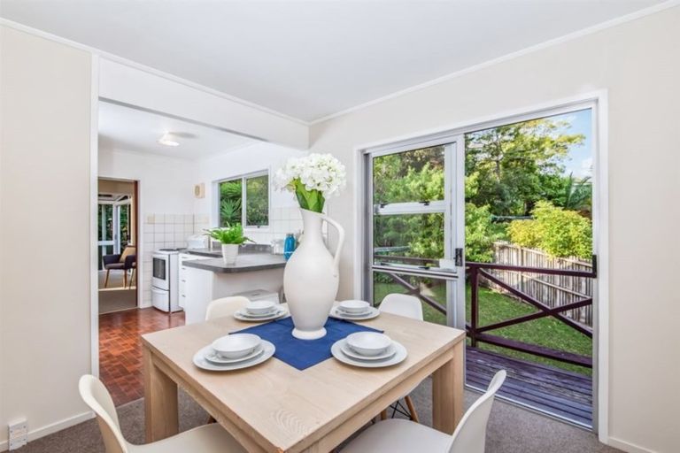 Photo of property in 81 John Downs Drive, Browns Bay, Auckland, 0630