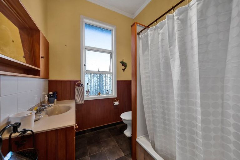 Photo of property in 17 Grey Street, Hawera, 4610