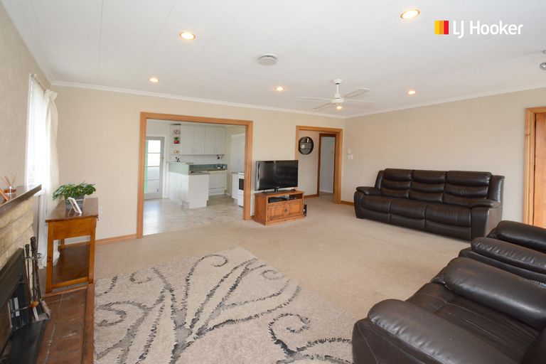 Photo of property in 24 Roseness Street, Palmerston, 9430