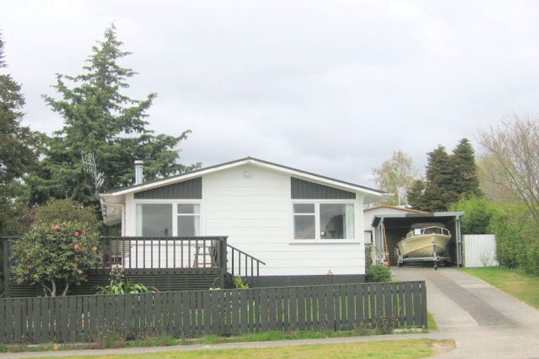 Photo of property in 70 Richmond Avenue, Richmond Heights, Taupo, 3330