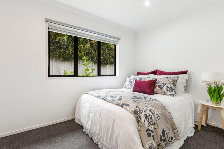 Photo of property in 8 Bonny Crescent, Massey, Auckland, 0614
