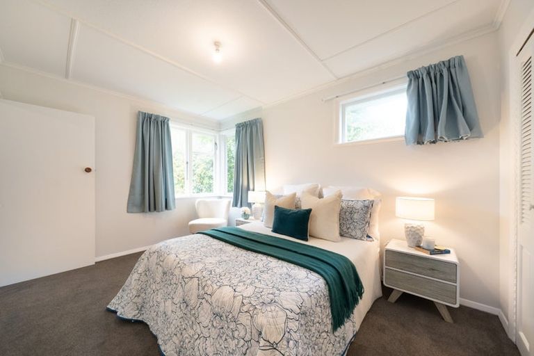 Photo of property in 35 Routley Crescent, Elderslea, Upper Hutt, 5018