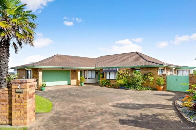 Photo of property in 6 Embling Place, Eastern Beach, Auckland, 2012