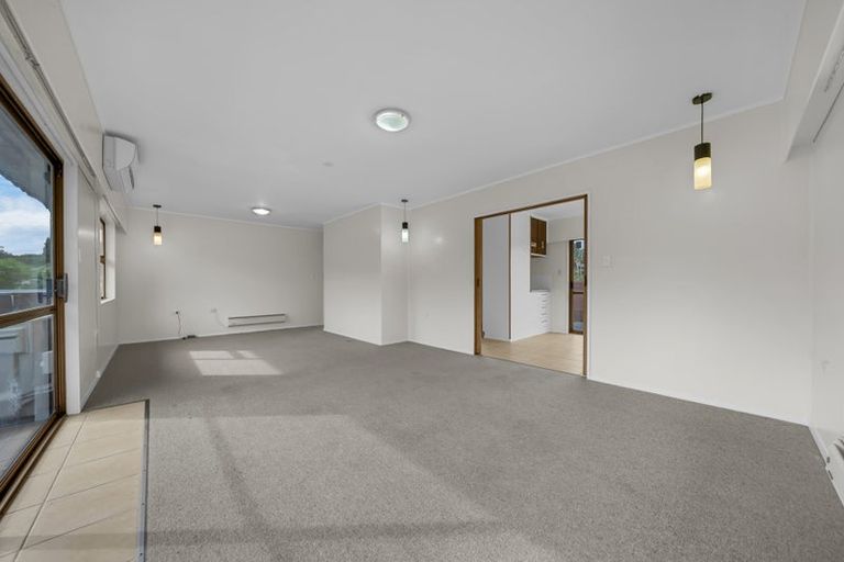 Photo of property in 5 Kavanagh Place, Opaheke, Papakura, 2113