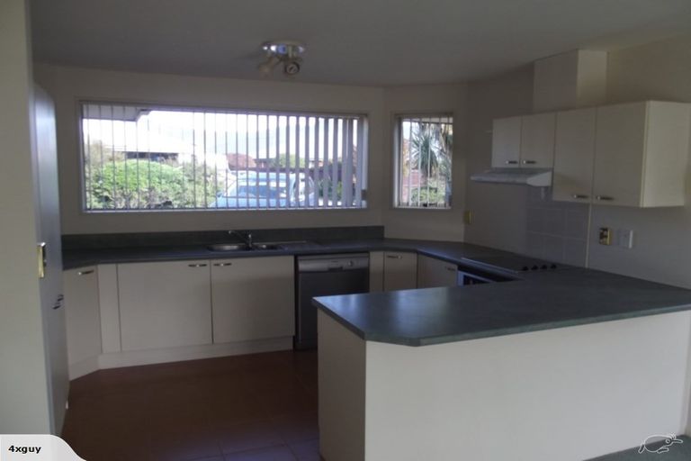 Photo of property in 65 Ti Rakau Drive, Pakuranga, Auckland, 2010