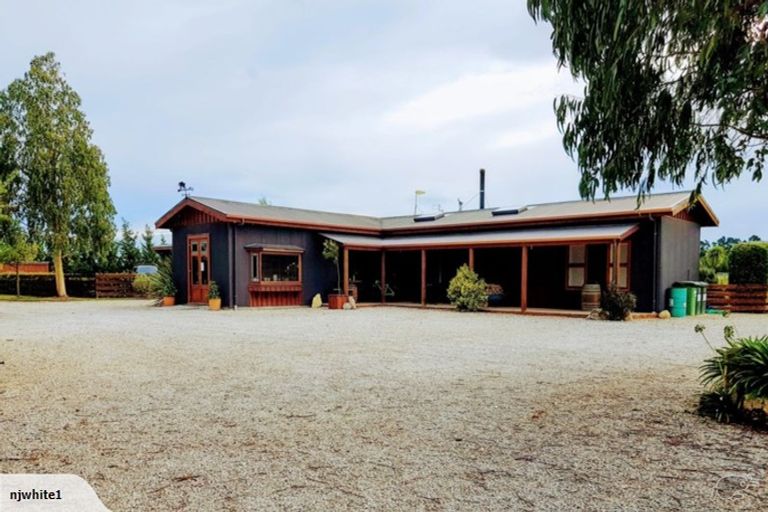 Photo of property in 44 Rands Road, Fernside, Rangiora, 7471